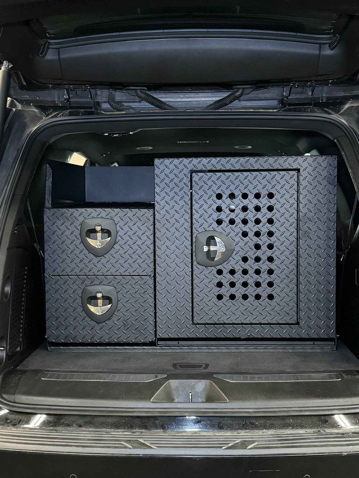 Riser Kit 55500RT For Professional K9 Series Rear Deployment Unit / Chevy Tahoe Civilian Vehicle (2021+) / Black / Diamond Tread Aluminum/ Owens Products