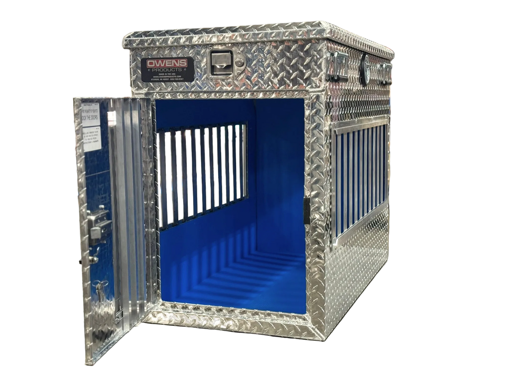Dog Box 55070 Hunter Series Single Compartment with Top Storage / Tall / 21 W x 38 D x 31 H / All Season Vents / Diamond Tread Aluminum / Owens Products