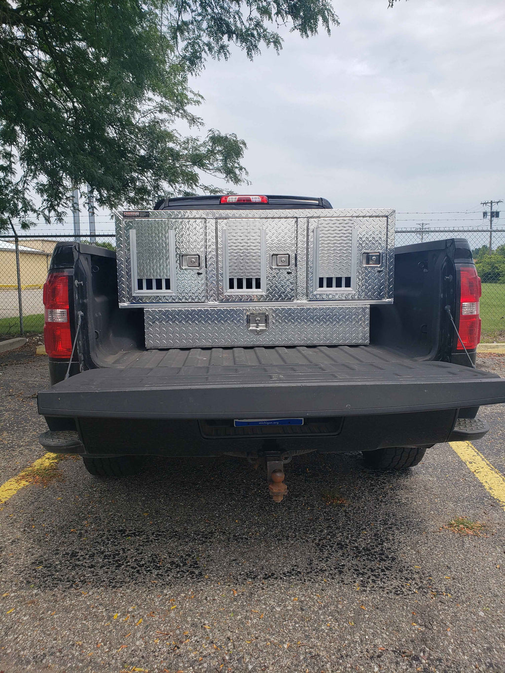 Dog Box 55111 Triple Compartment Bottom Storage Dog Box / 58 W X 40 D X 29 H / Diamond Tread Aluminum / Owens Products