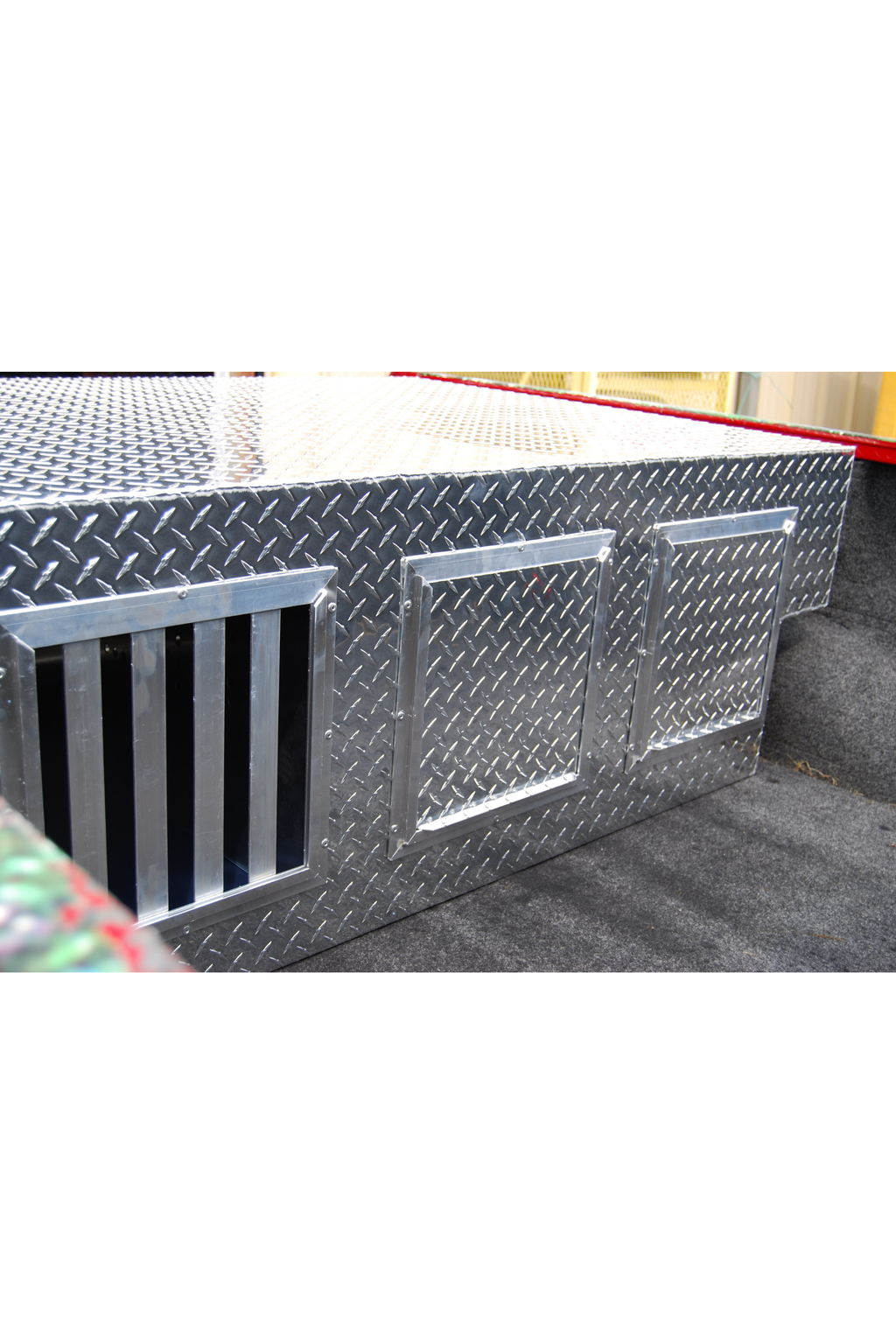 Dog Box 55040 Hunter Series Triple Compartment / 58 W x 40 D x 20 H / with Wheel Well Notches /All Seasons Rear Vents / Diamond Tread Aluminum / Owens Products - K9 Dog Boxes