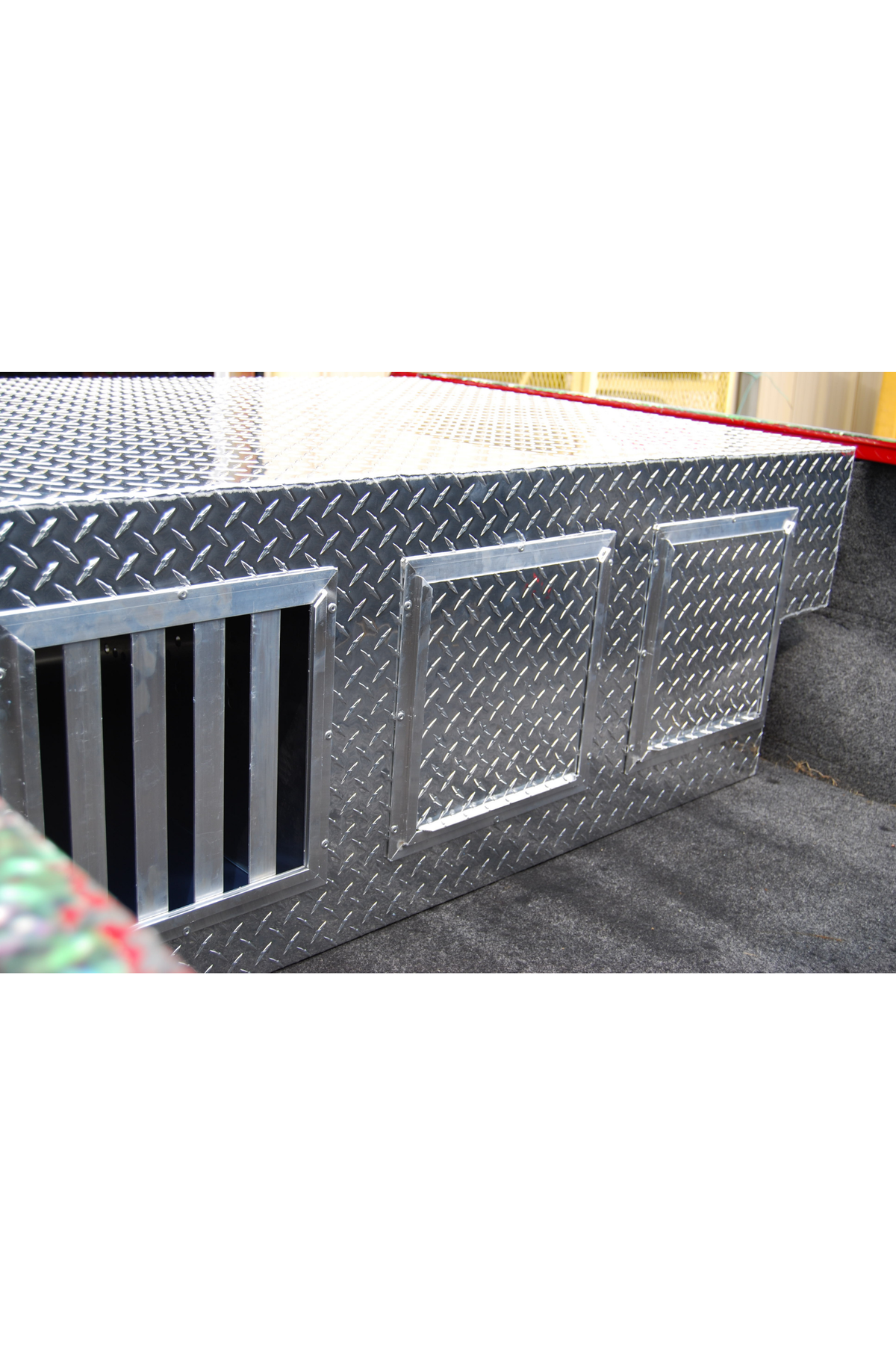 Dog Box 55040 Hunter Series Triple Compartment / 58 W x 40 D x 20 H / with Wheel Well Notches /All Seasons Rear Vents / Diamond Tread Aluminum / Owens Products - K9 Dog Boxes
