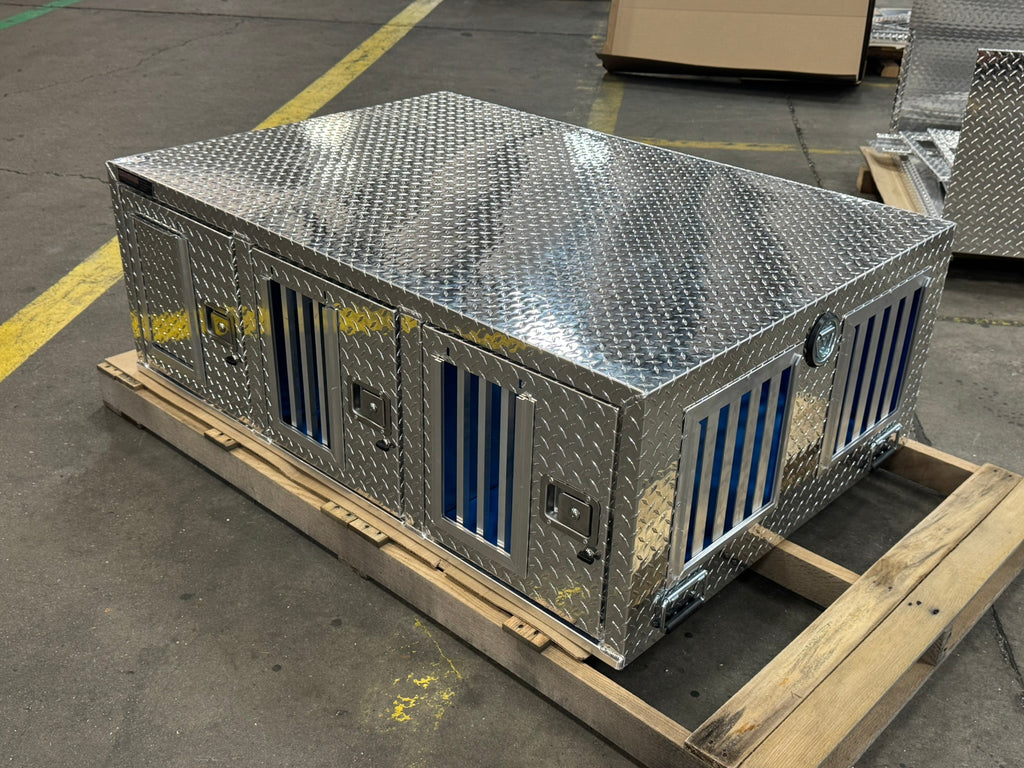 Dog Box 55075V Hunter Series Triple Compartment / 58 W X 40 D X 20 H / Without Wheel Well Notches / Side Vents & All Seasons Rear Vents / Diamond Tread Aluminum / Owens Products