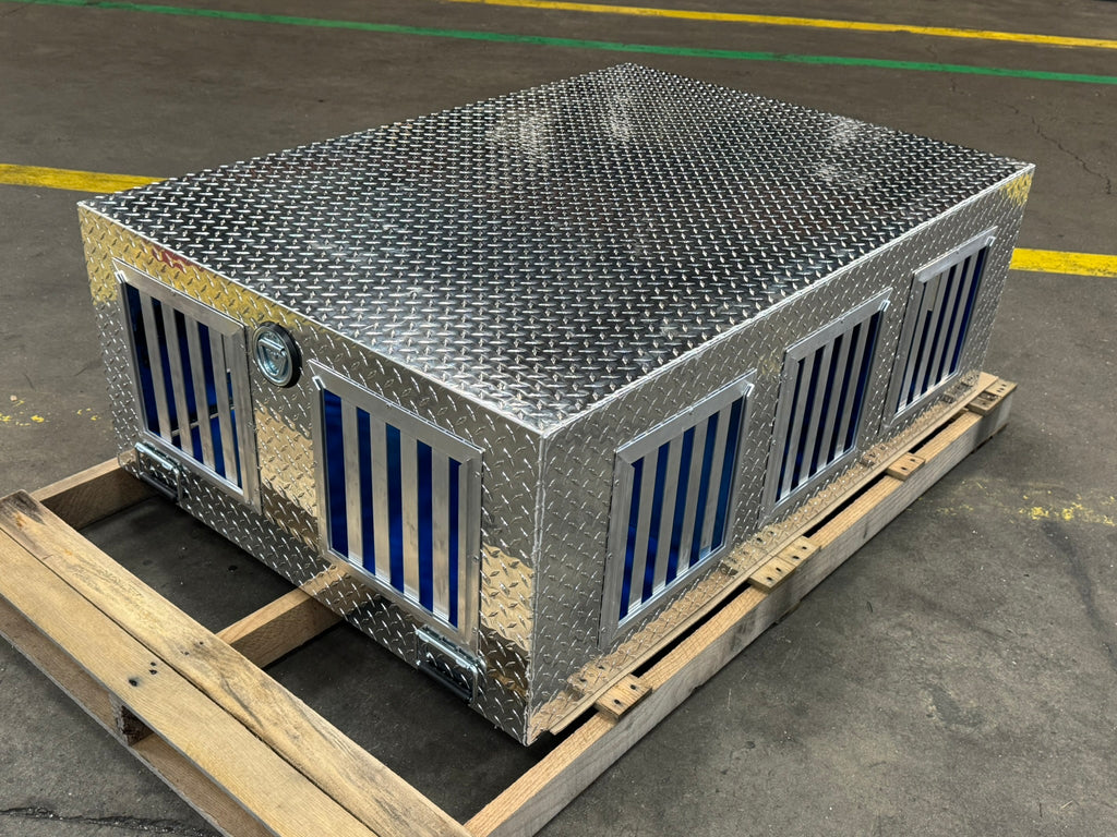 Dog Box 55075V Hunter Series Triple Compartment / 58 W X 40 D X 20 H / Without Wheel Well Notches / Side Vents & All Seasons Rear Vents / Diamond Tread Aluminum / Owens Products