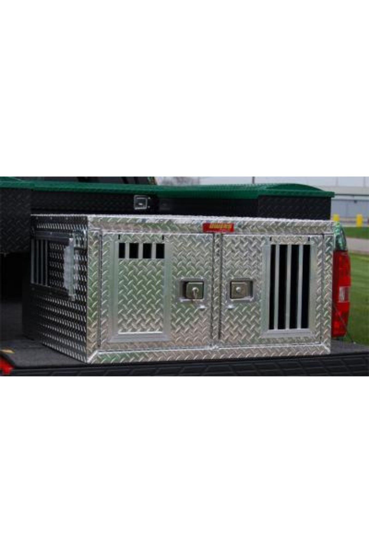 Dog Box 55077 Hunter Series Double Compartment / 48 W x 36 D x 20 H / Shallow / Standard Vents / Diamond Tread Aluminum / Owens Products - K9 Dog Boxes