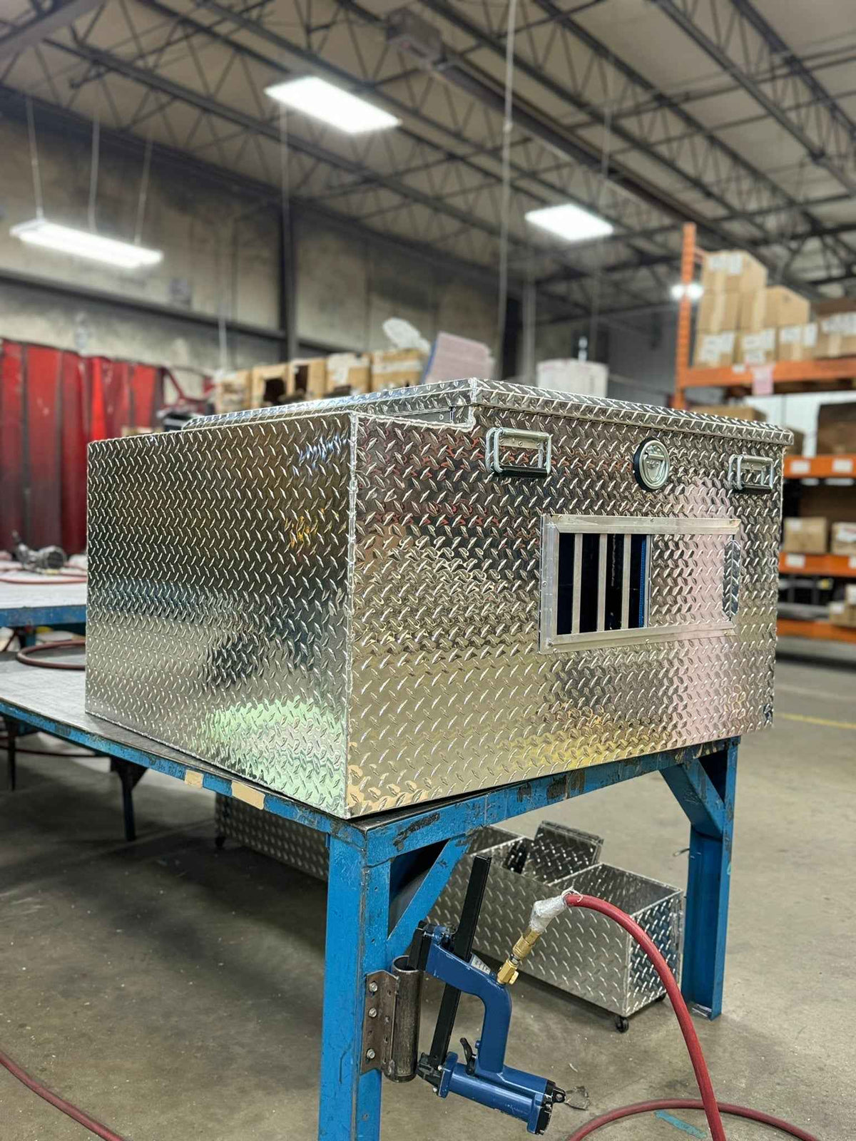 Dog Box 55005 Hunter Series Double Compartment with Top Storage / 38 W x 45 D x 26 H / Standard Vents / Diamond Tread Aluminum / Owens Products