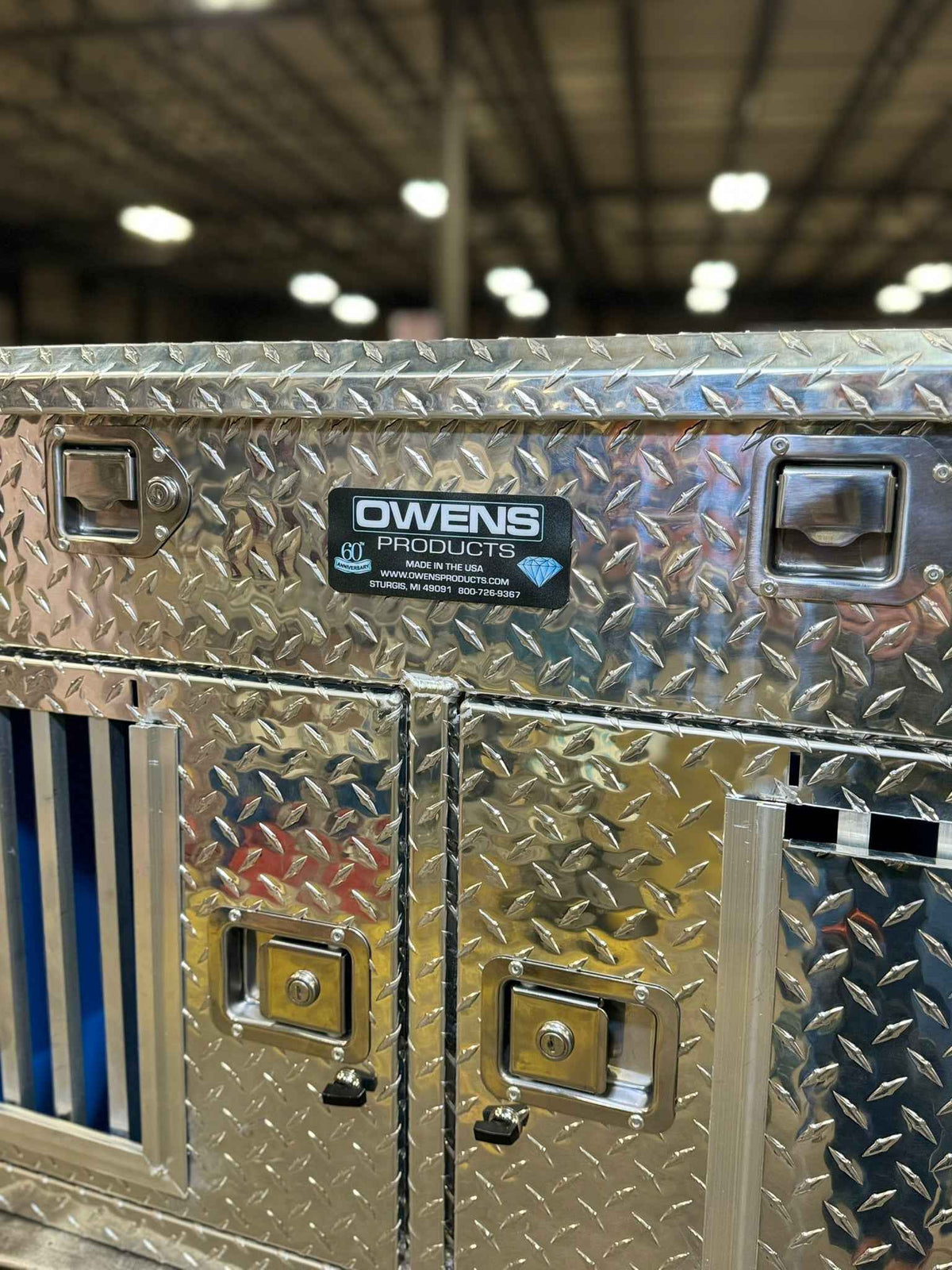 Dog Box 55005 Hunter Series Double Compartment with Top Storage / 38 W x 45 D x 26 H / Standard Vents / Diamond Tread Aluminum / Owens Products