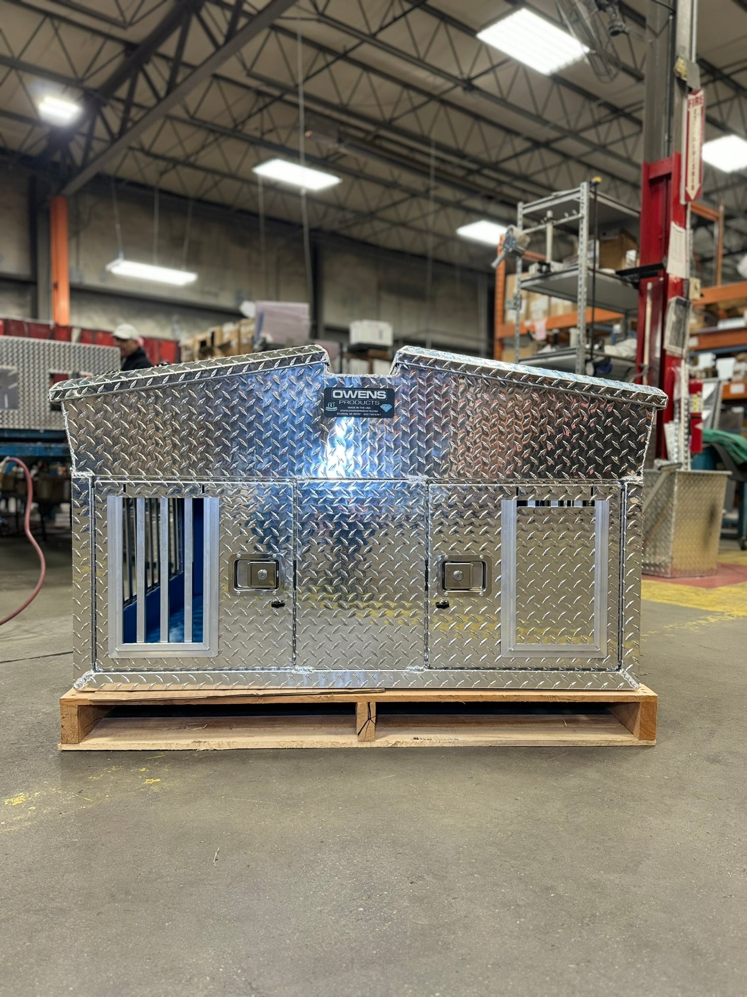 Dog Box 55014 Hunter Series Big T Double Compartment Dog Box with Dual Lid Top Storage / 48 W x 45 D x 30 H / All Season Vents / Diamond Tread Aluminum / Owens Products