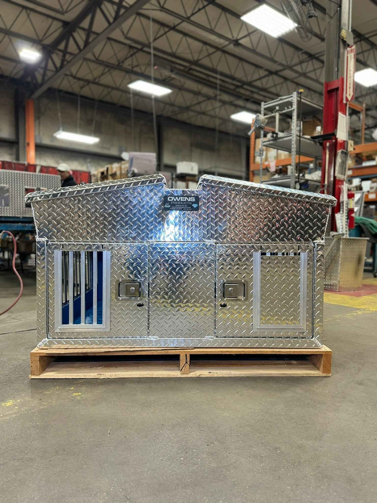 Dog Box 55014 Hunter Series Big T Double Compartment Dog Box with Dual Lid Top Storage / 48 W x 45 D x 30 H / All Season Vents / Diamond Tread Aluminum / Owens Products