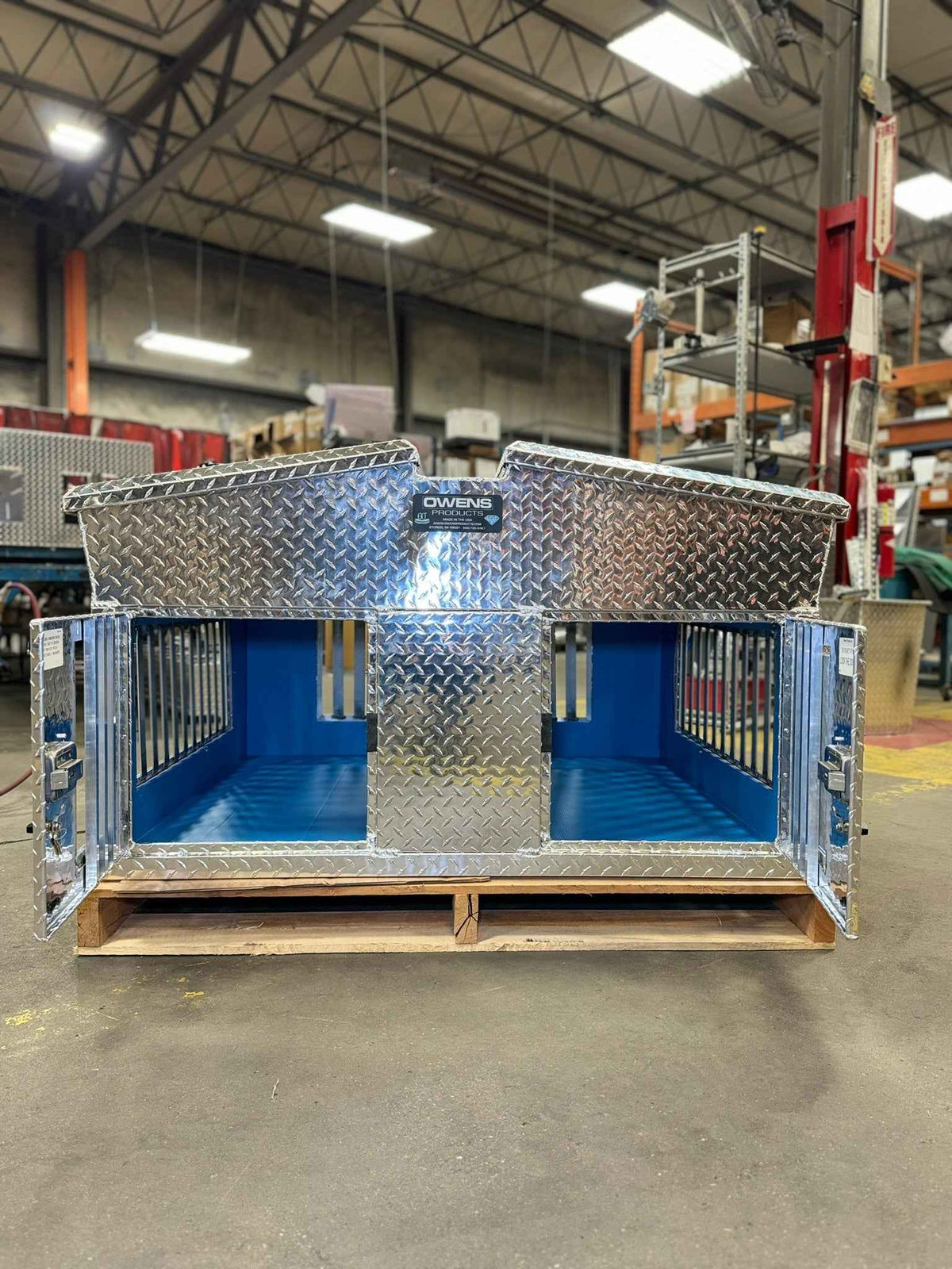 Dog Box 55014 Hunter Series Big T Double Compartment Dog Box with Dual Lid Top Storage / 48 W x 45 D x 30 H / All Season Vents / Diamond Tread Aluminum / Owens Products