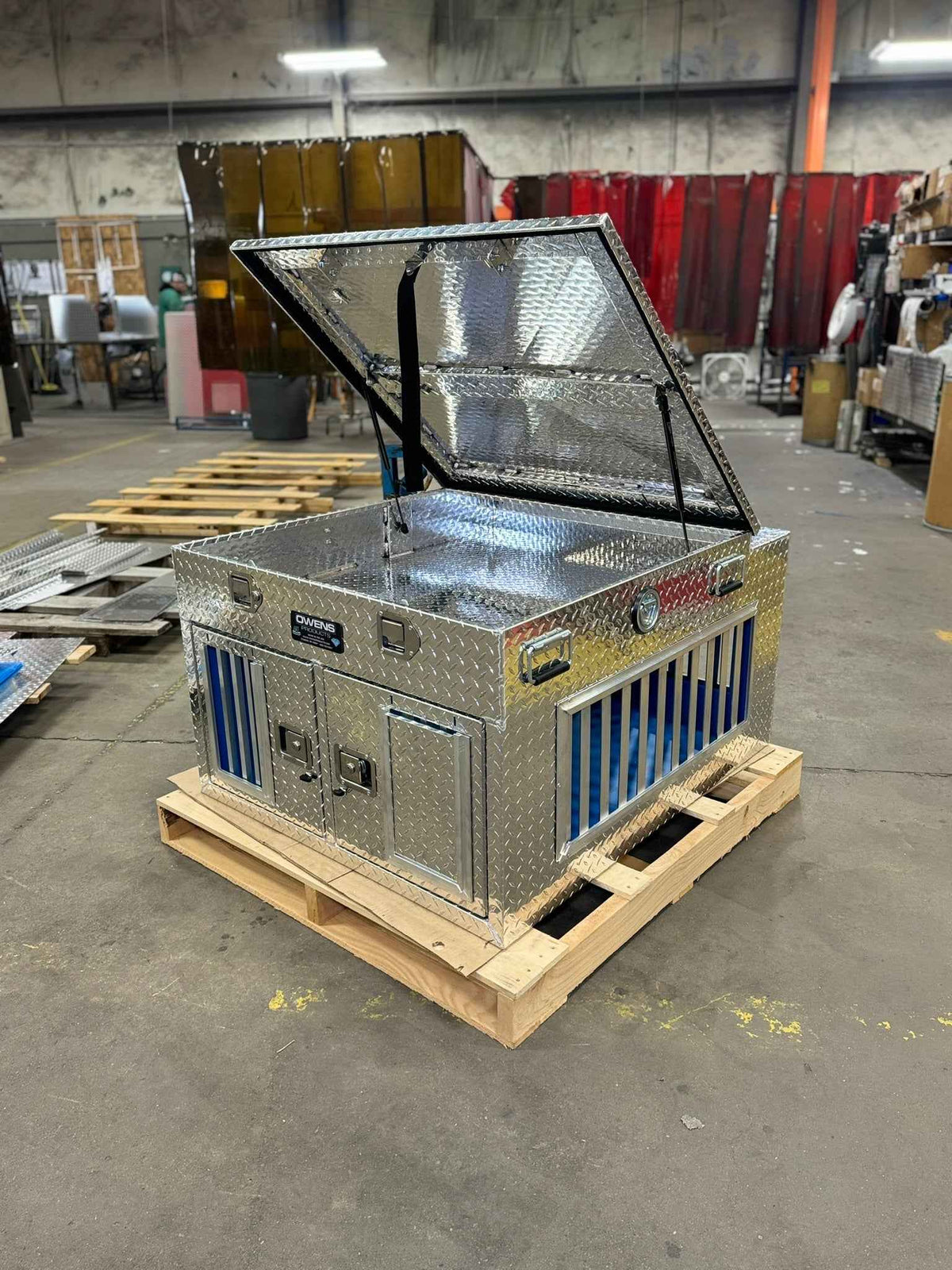 Dog Box 55011 Hunter Series Double Compartment with Top Storage / 38 W x 45 D x 26 H / All Seasons Vents / Diamond Tread Aluminum / Owens Products