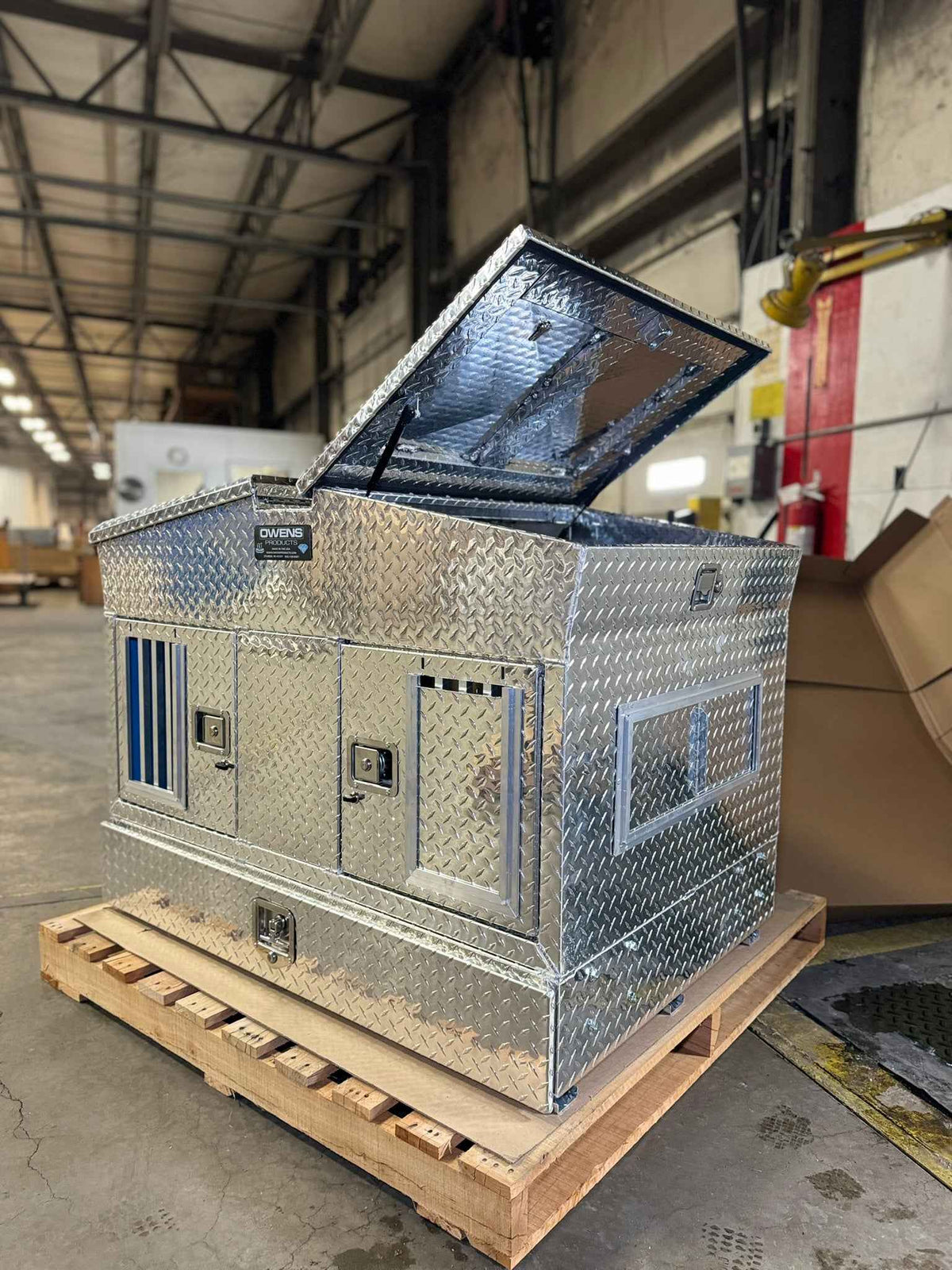 Dog Box 55105 Double Compartment Top And Bottom Storage UTV Dog Box / 46.5 W X 34 D X 38 H / All Season Vents / Diamond Tread Aluminum / Owens Products