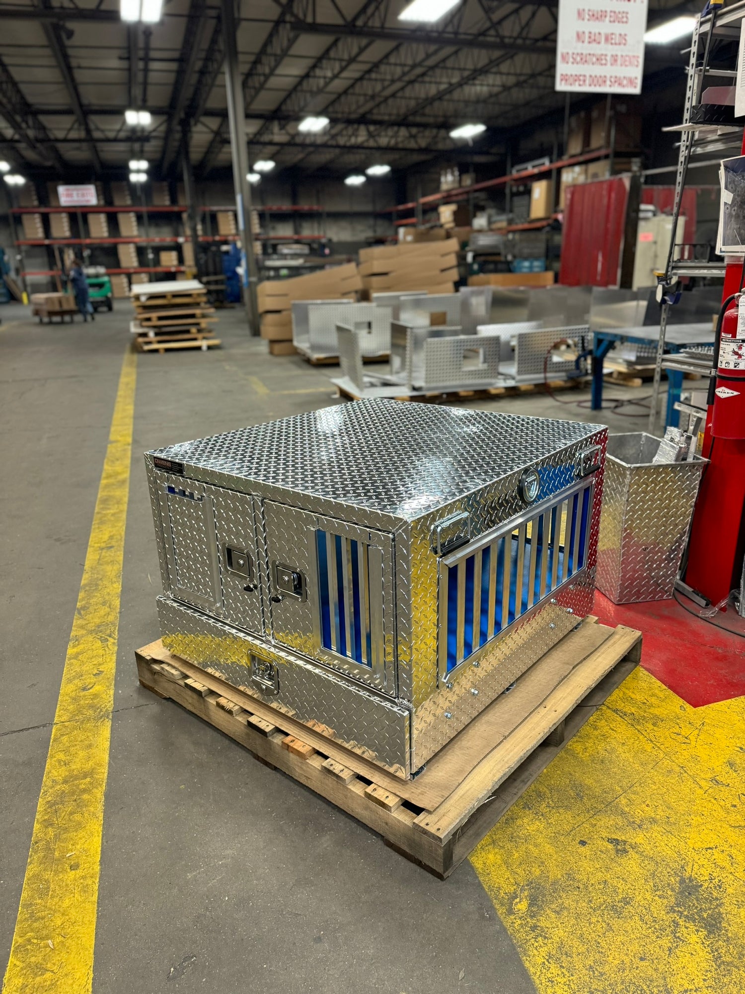 Dog Box 55023W Pro Hunter Series Double Compartment with Bottom Drawer / 38 W x 40 D x 26 H / All Seasons Vents / Diamond Tread Aluminum / Owens Products