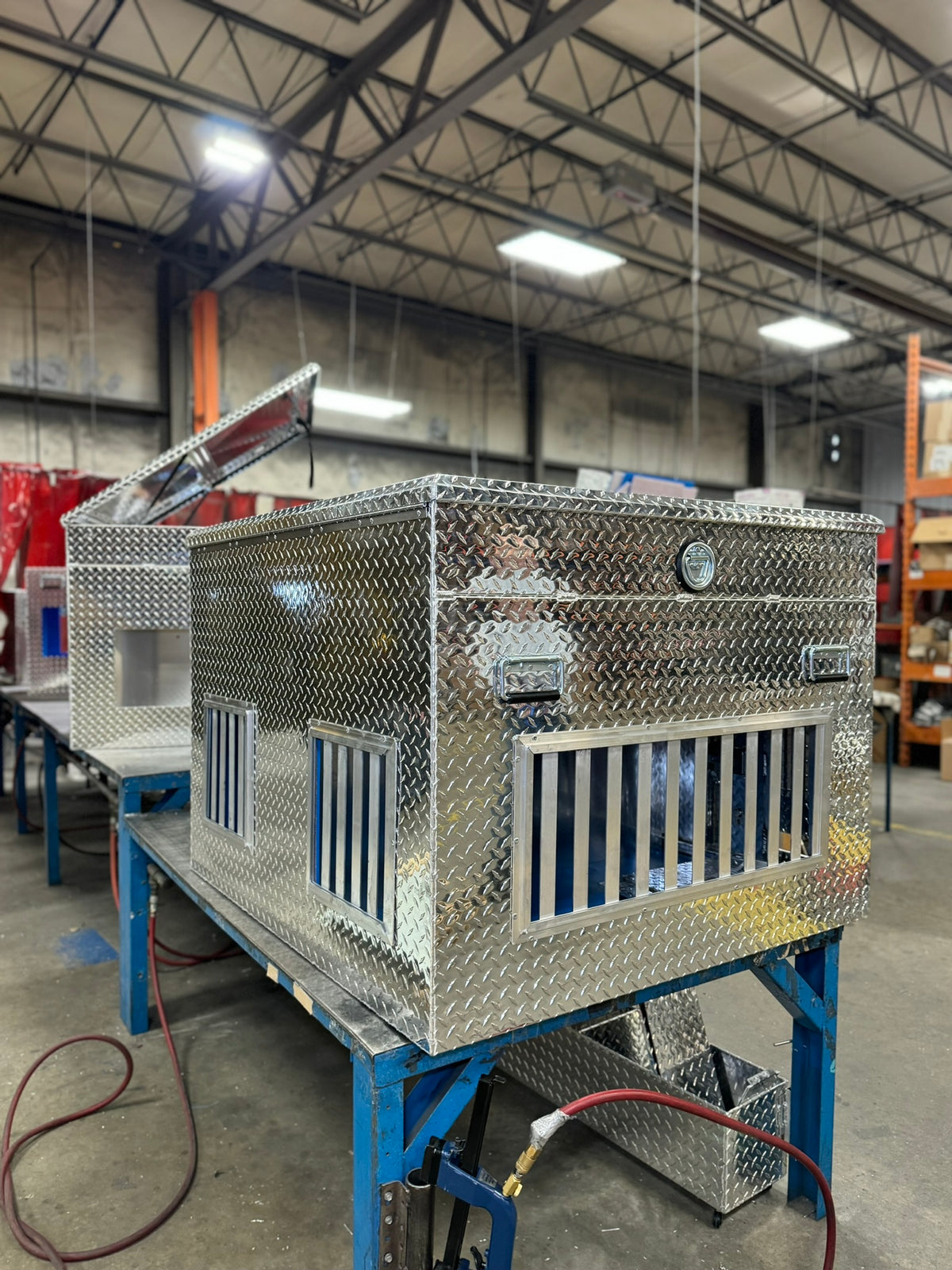 Double Compartment Top Storage Dog Box 55460 / Owens Products