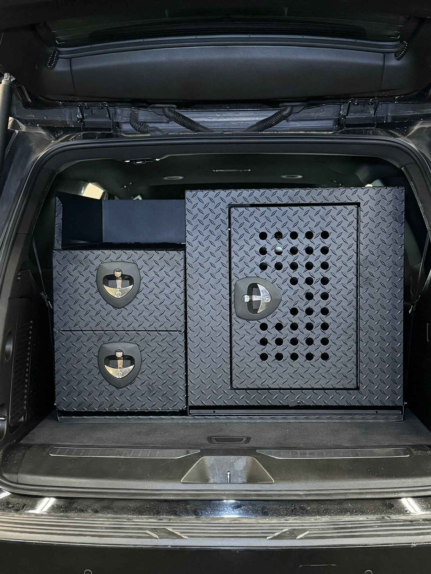 Riser Kit 55500RT For Professional K9 Series Rear Deployment Unit / Chevy Tahoe Civilian Vehicle (2021+) / Black / Diamond Tread Aluminum/ Owens Products