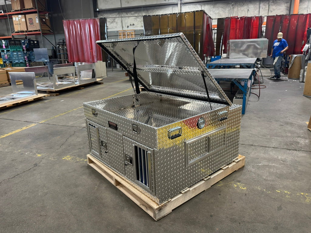 Dog Box 55006 Hunter Series Double Compartment with Top Storage / 48 W x 45 D x 26 H / Standard Vents / Diamond Tread Aluminum / Owens Products