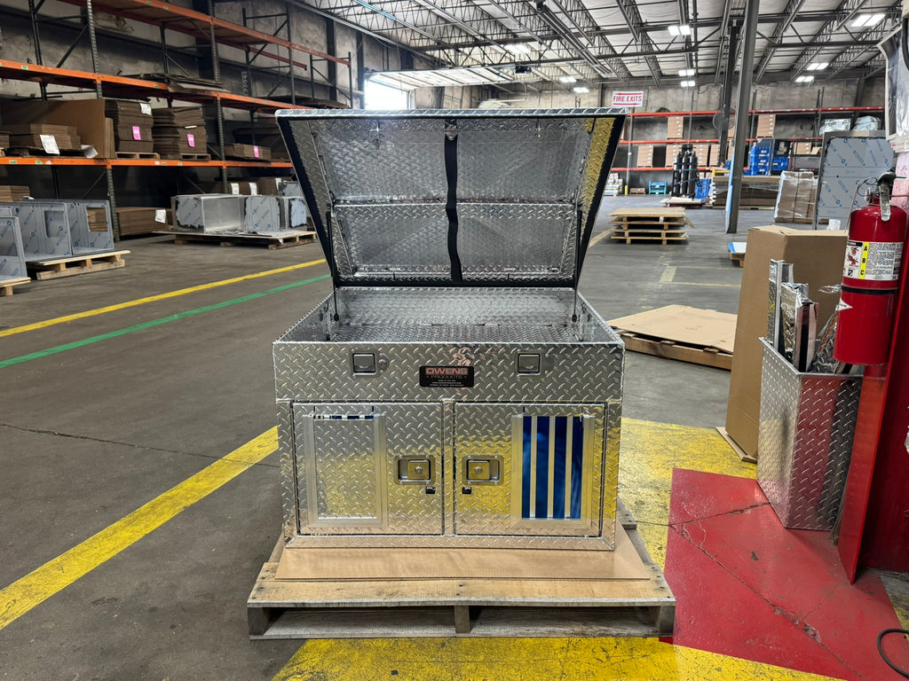 Dog Box 55478 Hunter Series Shallow Double Compartment with Top Storage / 38 W X 36 D X 26 H / Shallow / All Season Vents / Diamond Tread Aluminum / Owens Products
