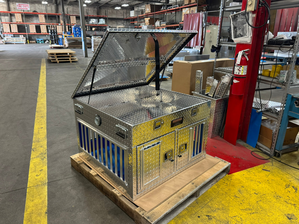 Dog Box 55478 Hunter Series Shallow Double Compartment with Top Storage / 38 W X 36 D X 26 H / Shallow / All Season Vents / Diamond Tread Aluminum / Owens Products