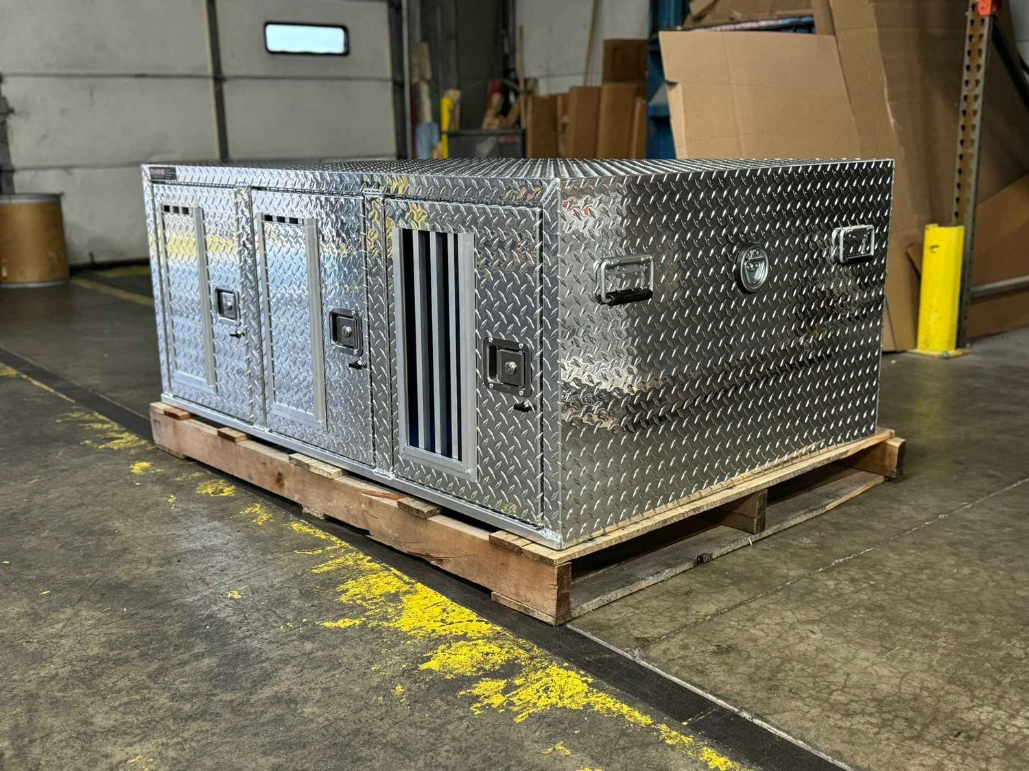 Dog Box 55114LV Hunter Series Tall Trailer Triple Compartment / 58 W X 40 D X 24 H / Left Swing Doors / Tall / Diamond Tread Aluminum / Owens Products