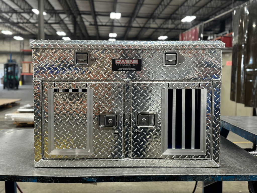 Dog Box 55078 Hunter Series Double Compartment with Top Storage / 38 W x 36 D x 26 H / Shallow / Standard Vents / Diamond Tread Aluminum / Owens Products