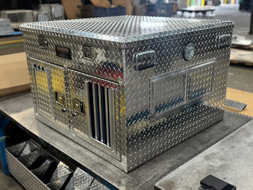 Dog Box 55078 Hunter Series Double Compartment with Top Storage / 38 W x 36 D x 26 H / Shallow / Standard Vents / Diamond Tread Aluminum / Owens Products