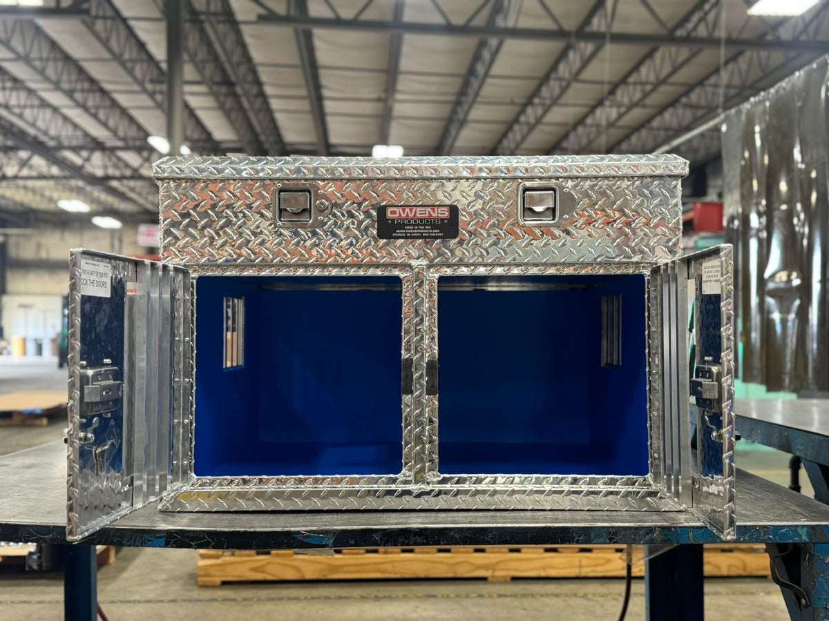 Dog Box 55078 Hunter Series Double Compartment with Top Storage / 38 W x 36 D x 26 H / Shallow / Standard Vents / Diamond Tread Aluminum / Owens Products