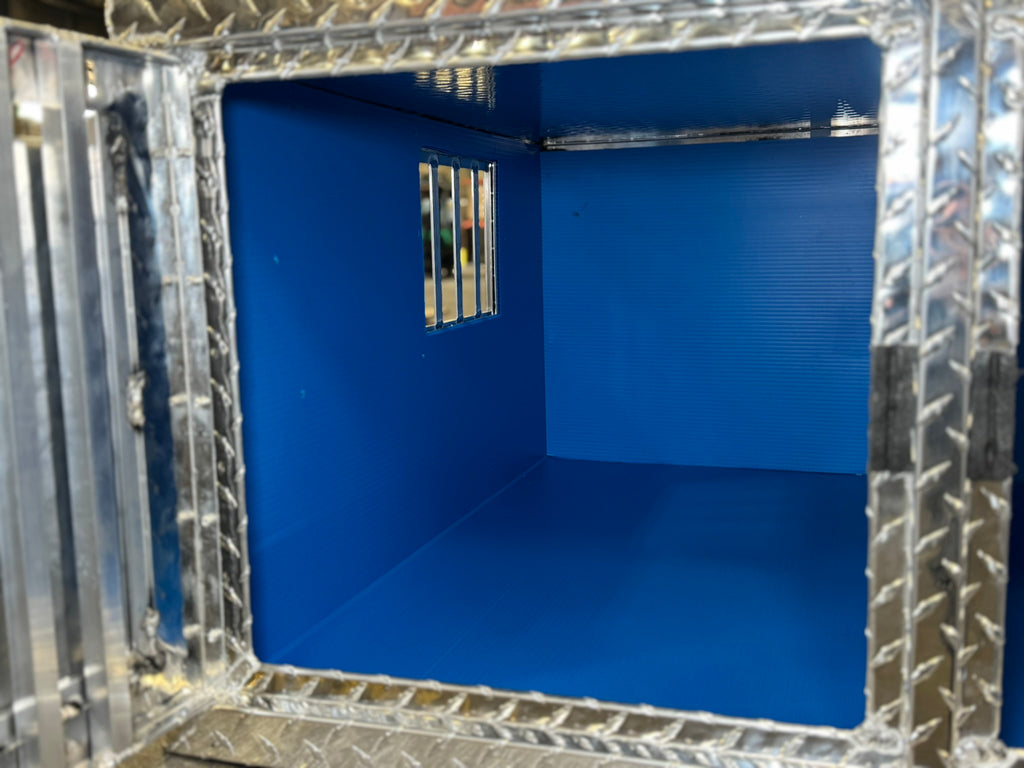 Dog Box 55078 Hunter Series Double Compartment with Top Storage / 38 W x 36 D x 26 H / Shallow / Standard Vents / Diamond Tread Aluminum / Owens Products