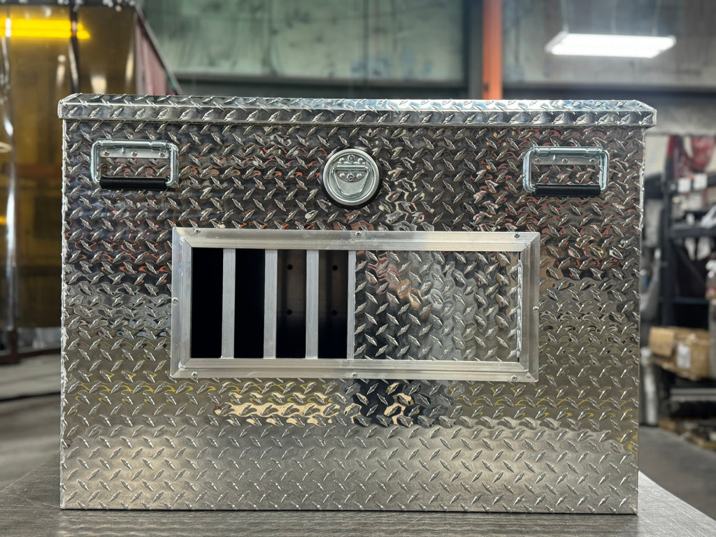 Dog Box 55078 Hunter Series Double Compartment with Top Storage / 38 W x 36 D x 26 H / Shallow / Standard Vents / Diamond Tread Aluminum / Owens Products